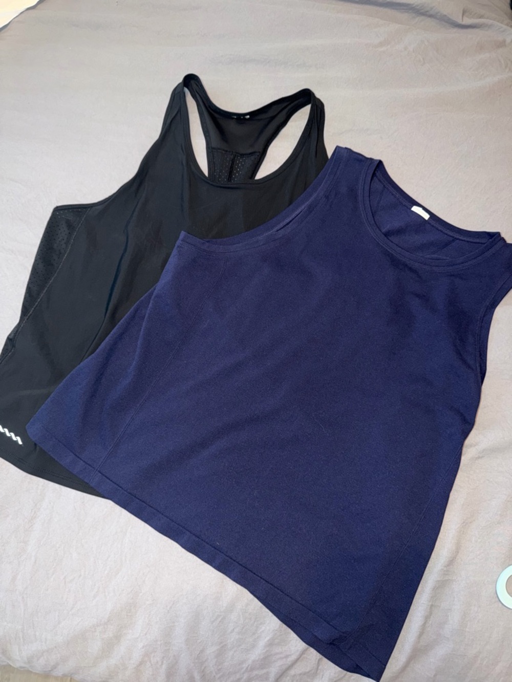 Fabletics Navy & Black Women’s Tank Tops - M